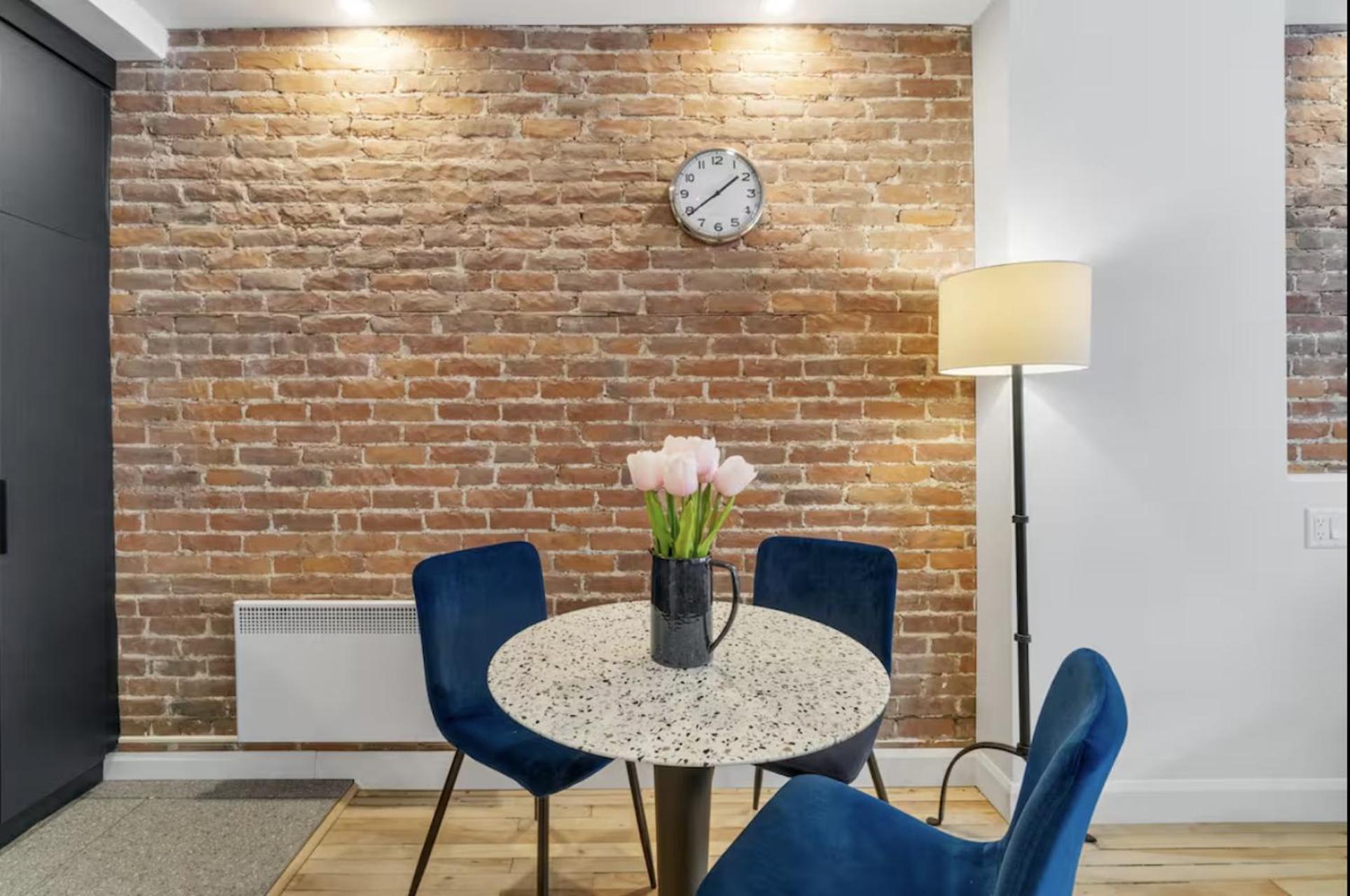Initial / Tresor / Centre-ville De Appartement *